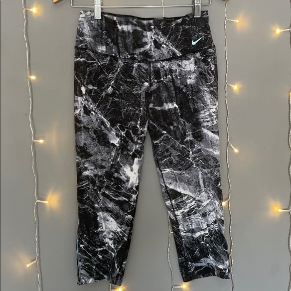 Nike Pants - Nike Dri Fit Leggings (NWOT)